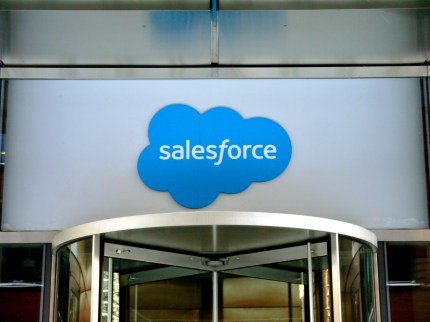 Salesforce은 19억 달러의 현금으로 데이터 관리 기업 Own을 인수